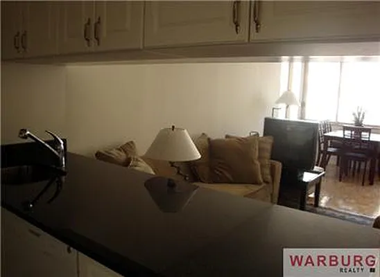 Rented by Warburg | media 31