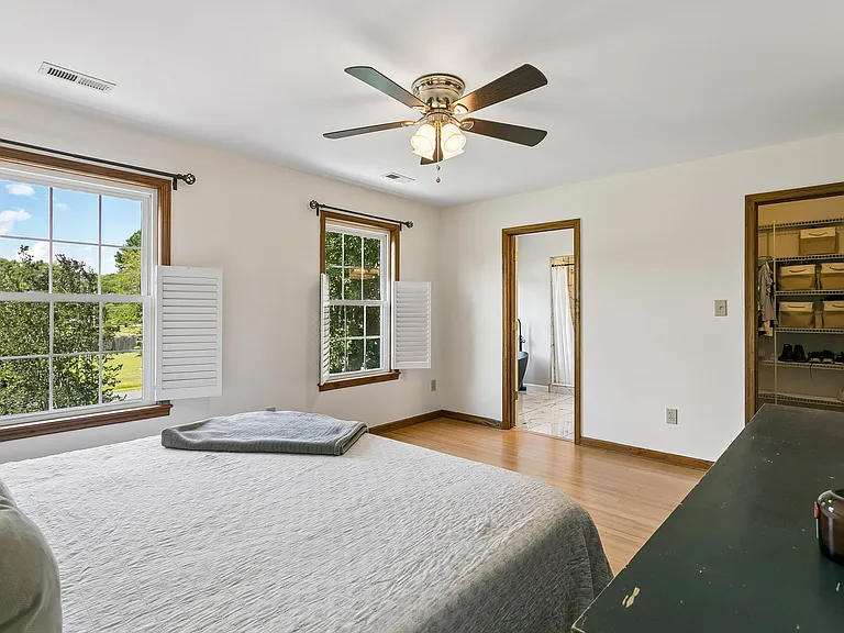 7976 Laura Ann Ln — Photo 22