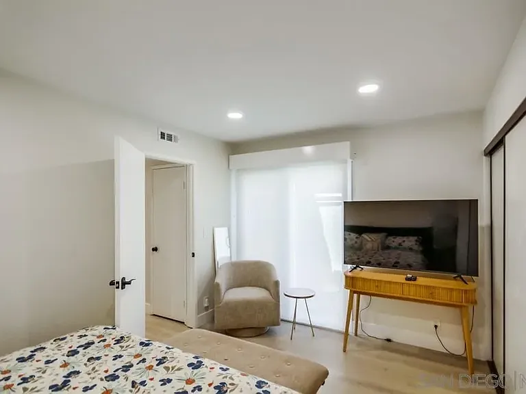 6952 Camino Amero — Photo 48