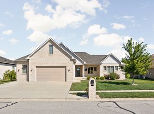 1185 Maclaren Ct, Franklin, IN 46131