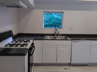 76 Smith Clove Rd, Central Valley, NY 10917