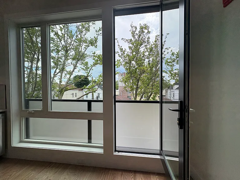 40 Lembeck Ave #300 — Photo 7