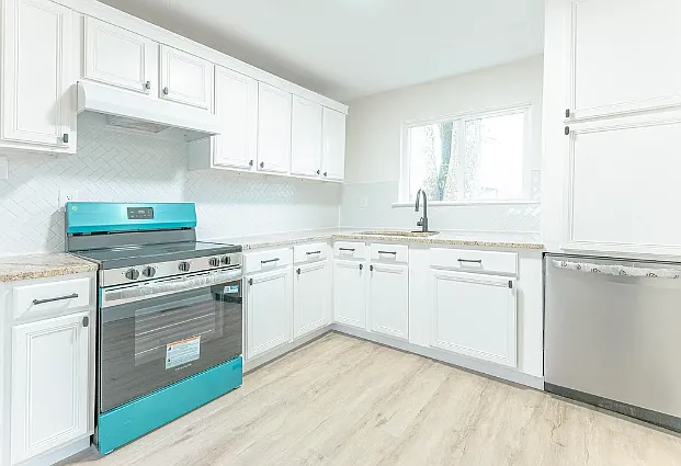 4 bed, 1584 sqft, $2,200 — Photo 4