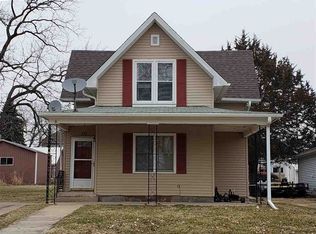 111 E Spring St, Strawberry Point, IA 52076