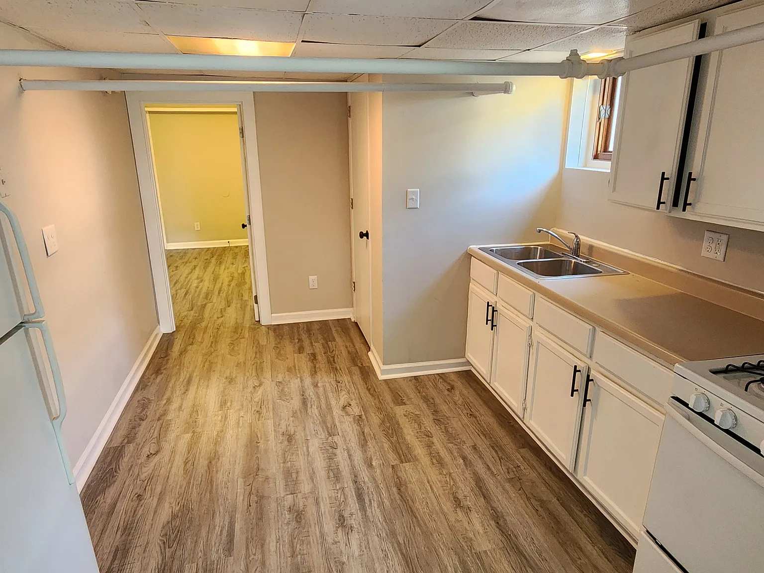 1 bed, 850 sqft, $900 — Photo 2
