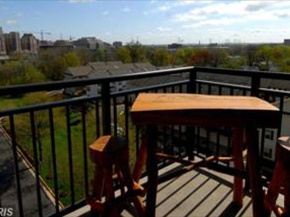 5th image of 2451 Midtown Ave #813