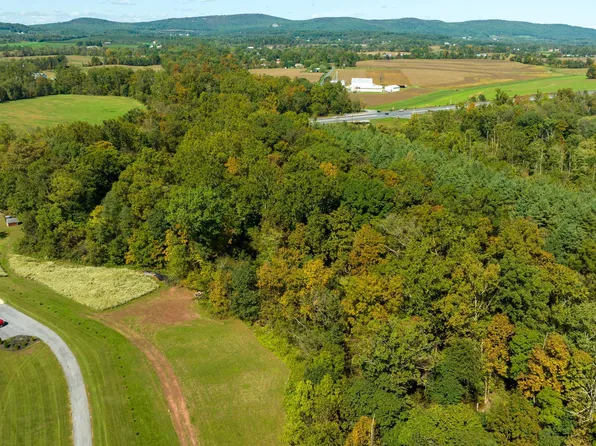 1070 Old Route 15, York Springs, PA 17372