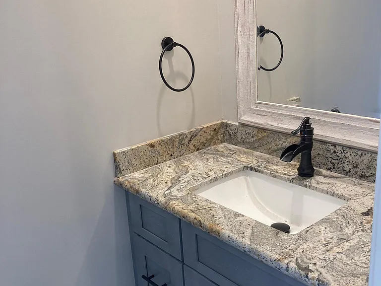 105 Saint Ferdinand Pl #A — Photo 11