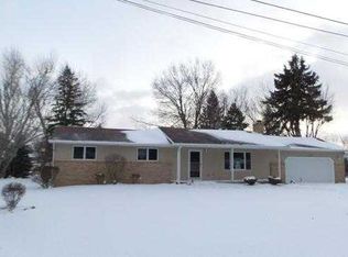 1209 Alpine Dr, Dewitt, MI
