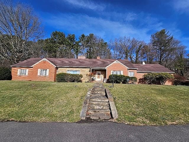 1st image of 1002 W Stuart Dr
