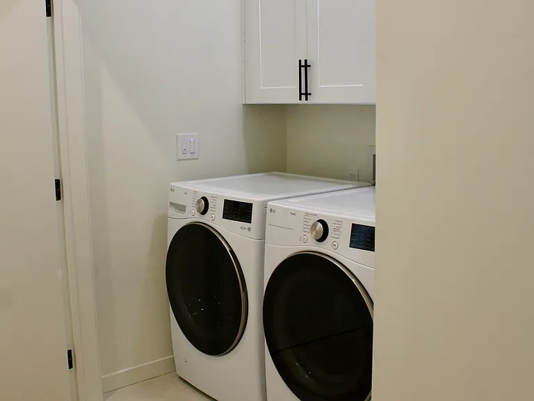 237 Cameo Dr — Photo 10
