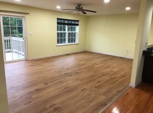 6123 Galleon Dr, Mechanicsburg, PA 17050