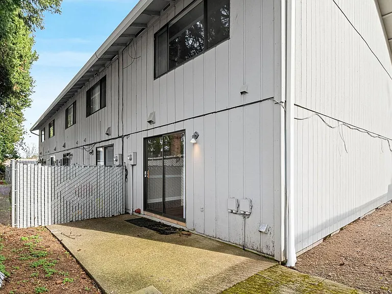19300 SE River Rd #19300 — Photo 26