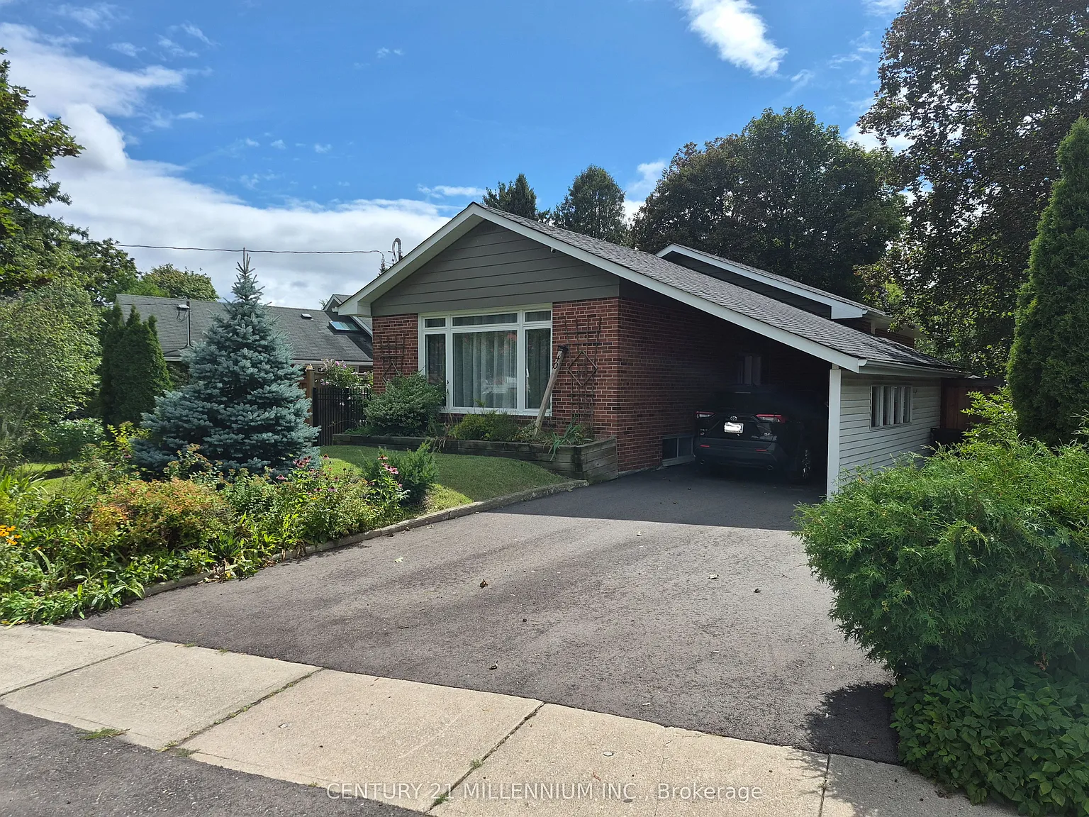 4 bed, $3,200 — Photo 2