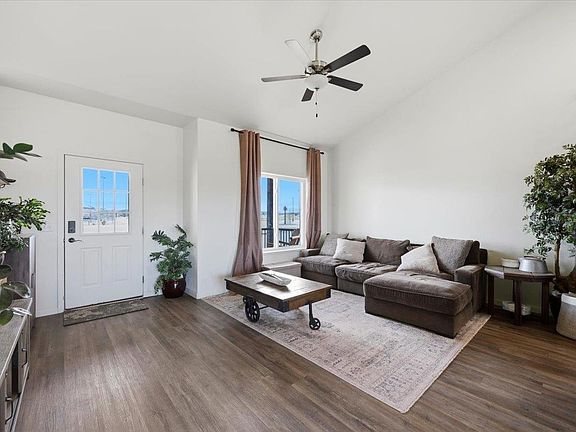 3rd image of 159 Sky Ridge Ave