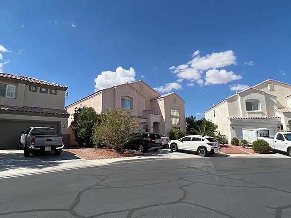 3rd image of 1509 Dusty Canyon St