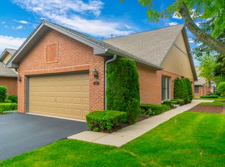 203 Ashley Way, Bloomingdale, IL 60108