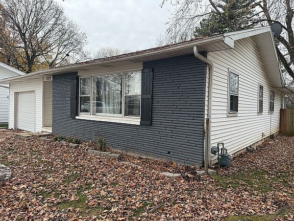 4th image of 1919 S Lancaster Ave