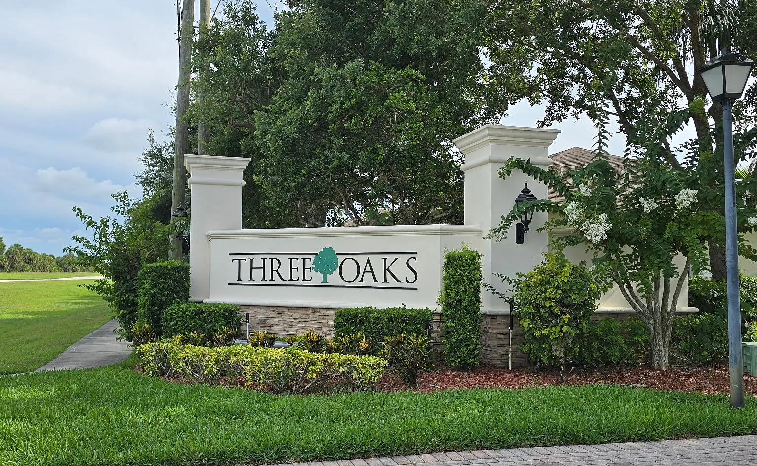 2 bed, 1850 sqft, $2,000 — Photo 2