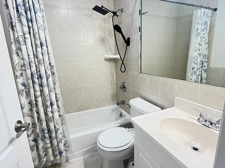 40 Terrace Ave #2 — Photo 7