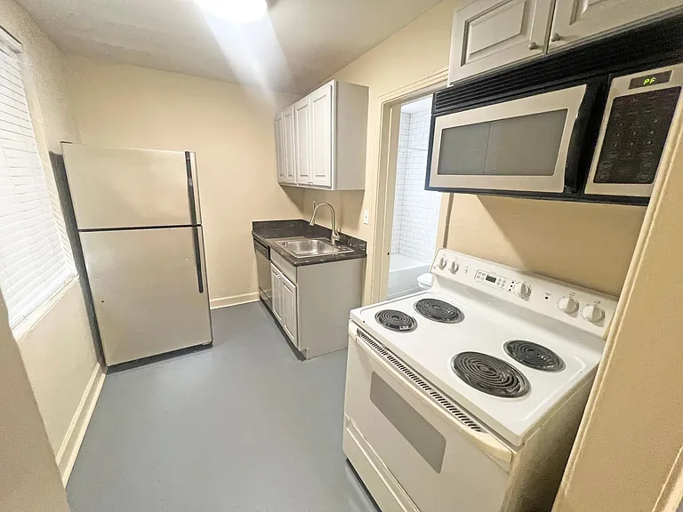 7481 Pitt St #4 — Photo 5