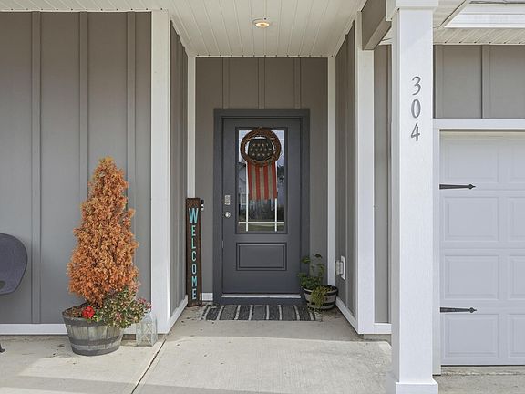 4th image of 304 Perimeter Pl