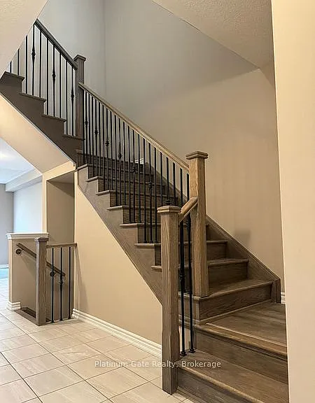 2259 Grainger Loop — Photo 4