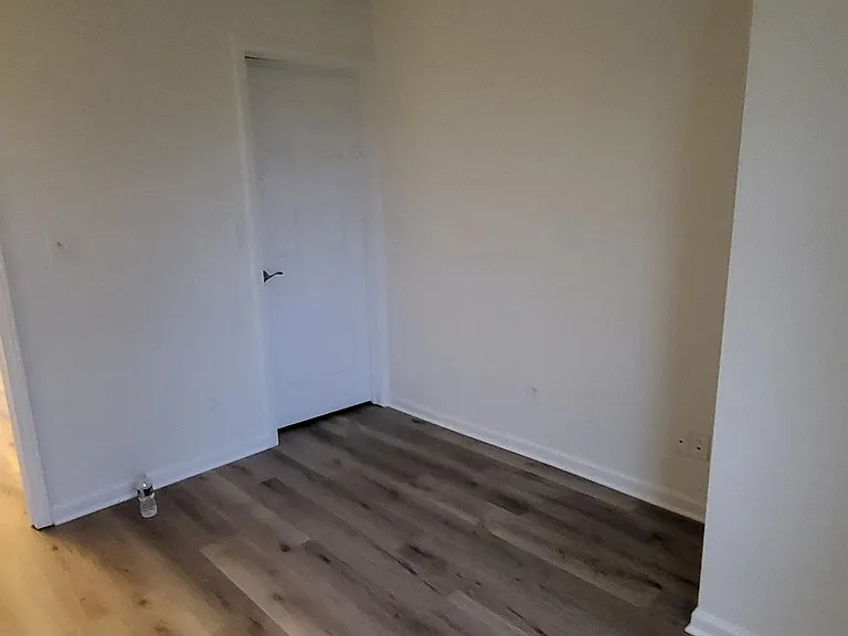 6481 Goodrich Rd — Photo 11