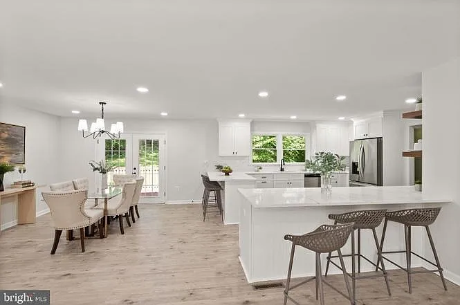 14863 Prestige Dr — Photo 34