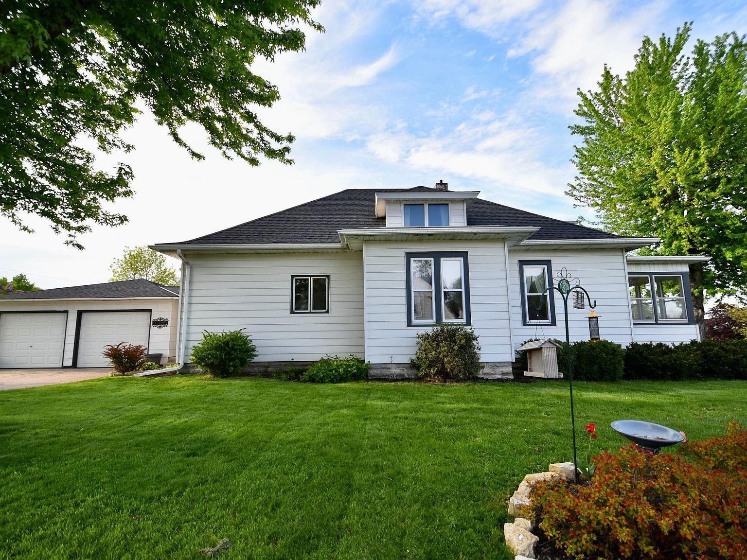 201 N 6th St, Goodhue, MN 55027 Zillow