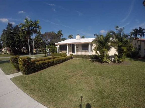 3rd image of 429 Pinecrest Dr