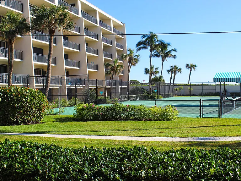 3939 Ocean Dr — Photo 14