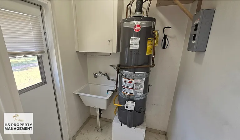 518 Flower St #A — Photo 10