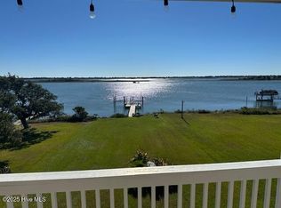 120 Hugh Edens Ln #B, Hampstead, NC 28443