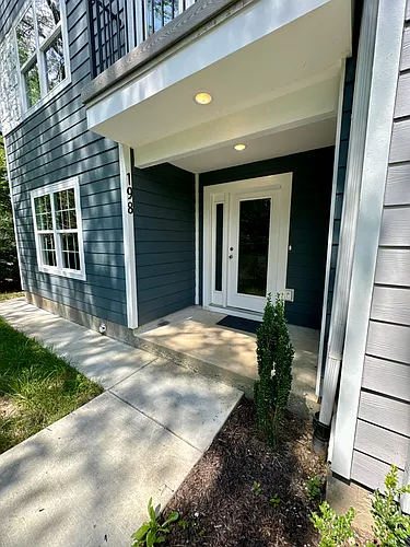 198 Duke St Photo 1
