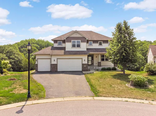 1803 Red Oak Rdg, Carver, MN 55315