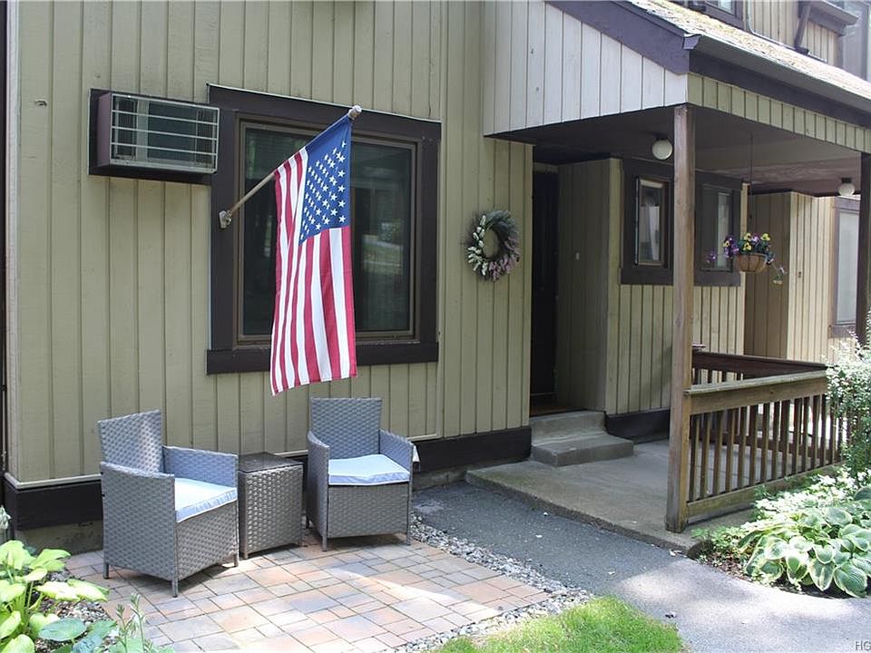 1st image of 10 Heritage Dr Unit G