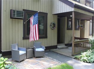 10 Heritage Dr UNIT G, Harriman, NY 10926