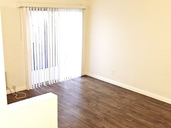 5th image of 4124 N Eagle Rock Blvd #107