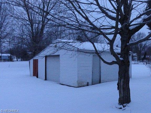 3rd image of 4793 Damon Ave