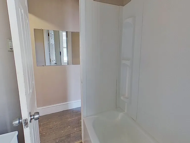 702 W Philadelphia St #2 — Photo 5