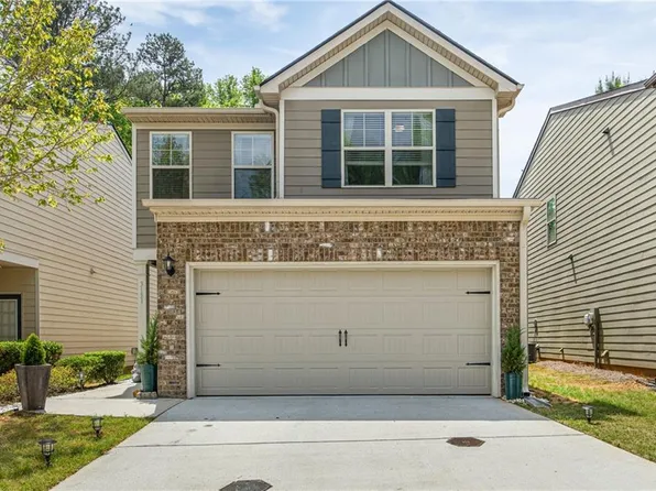 3131 Bonnes Dr, Lithonia, GA 30038