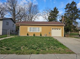 3934 Kensington Ave, Kansas City, MO 64130