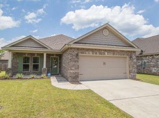 3828 River Trace Dr, Diberville, MS 39540