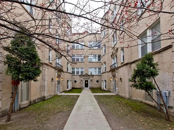 2757 W Arthur Ave APT 3A, Chicago, IL 60645