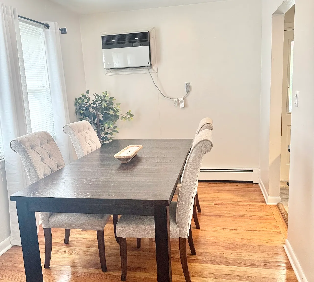 3 bed, $3,300 — Photo 4