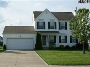 926 Longbrook Dr, Wadsworth, OH 44281