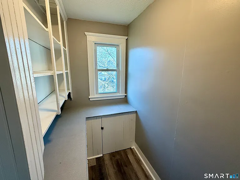 696 N Main St #2 — Photo 4