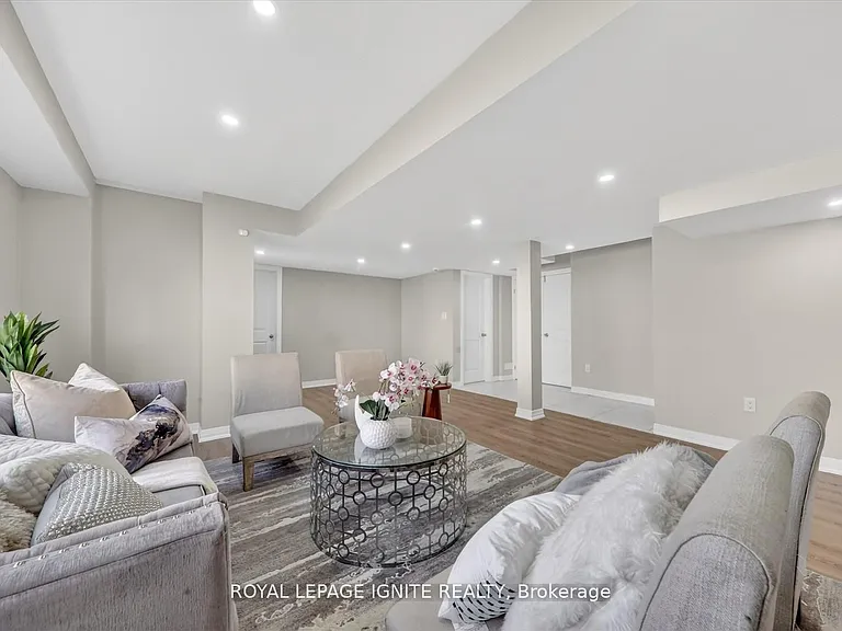 235 Port Darlington Rd — Photo 46