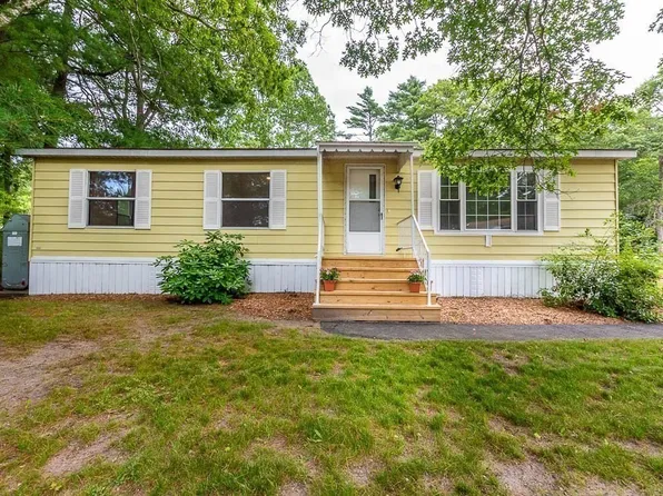13 Four South Meadow Vlg, Carver, MA 02330